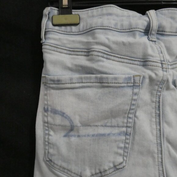 AMERICAN EAGLE - Ne(x)t Level Stretch - Super High-Rise Shortie | size 8 - Picture 9 of 14